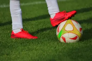 Serie A 2026 – Runde 6: Derbybrag, sene udligninger og stærke hjemmepræstationer